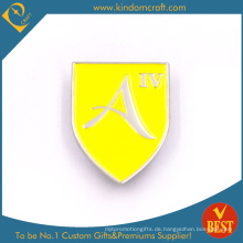 Kundenspezifisches persönliches Entwurfs-Logo-Metall 2D gelber Pin-Abzeichen des Backen-Endes